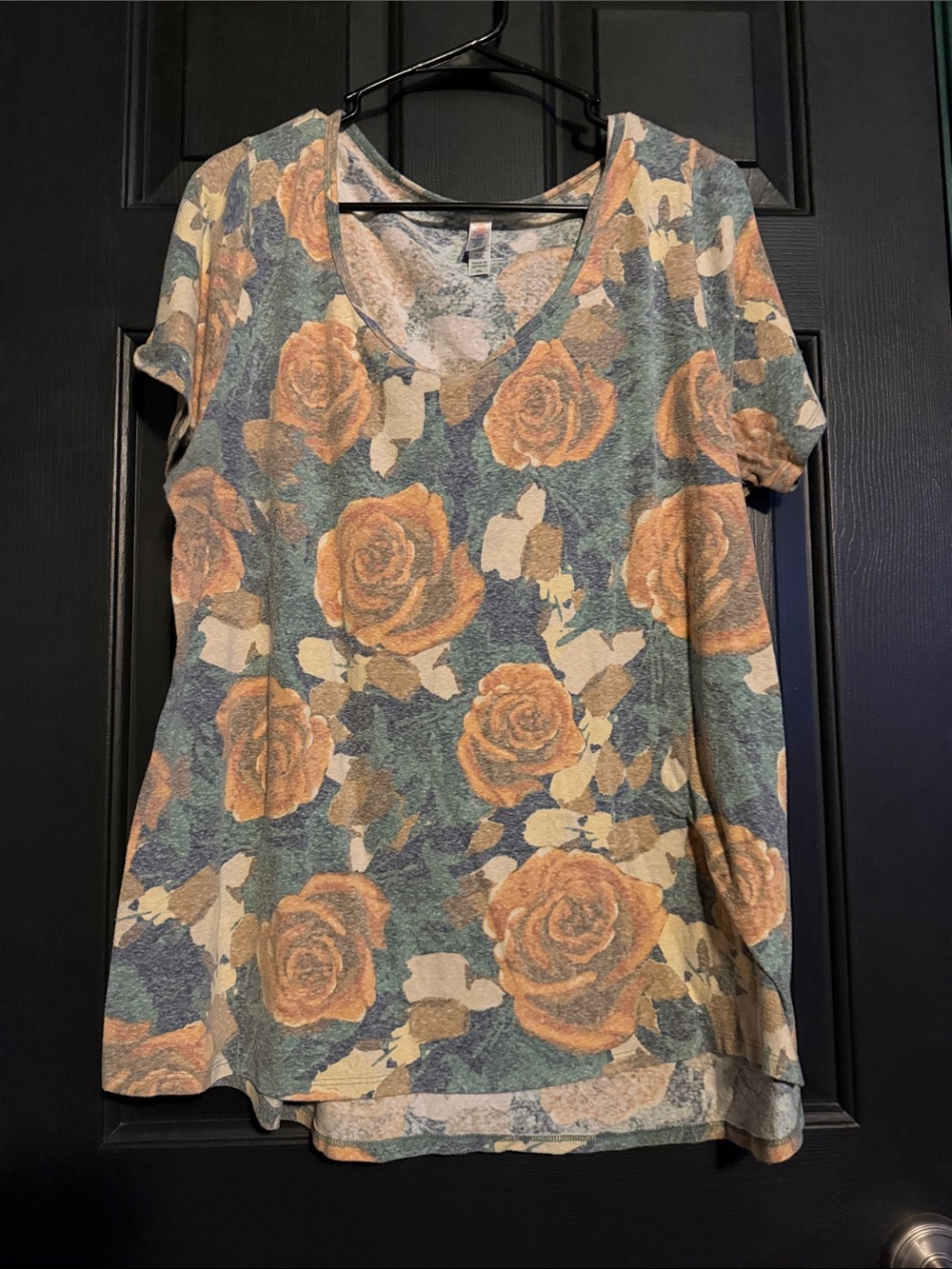LuLaRoe Scoop Neck Tee in Green with Yellow Rose Print